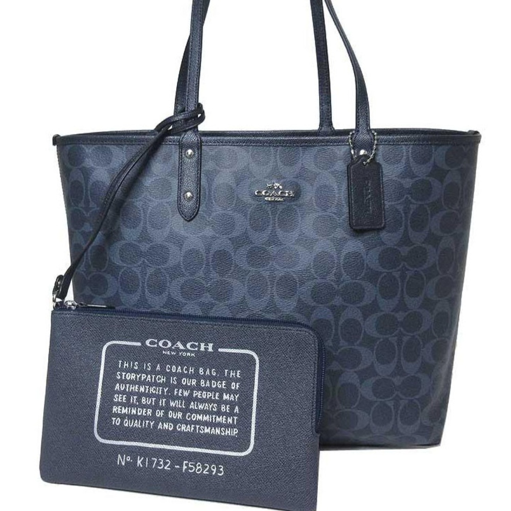 COACH DENIM NAVY REVERSIBLE TOTE SIGNATURE NWT - Picture 2 of 5